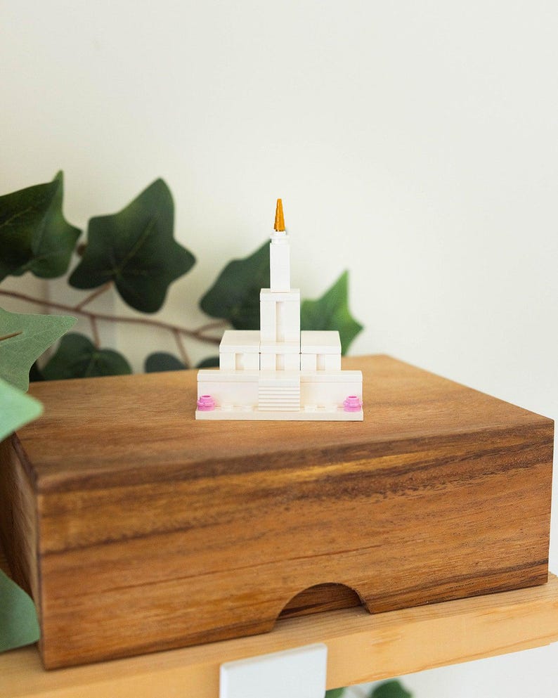 Idaho Falls Idaho Temple - View 5